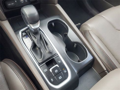 Used 2020 Hyundai Santa Fe Limited image 25