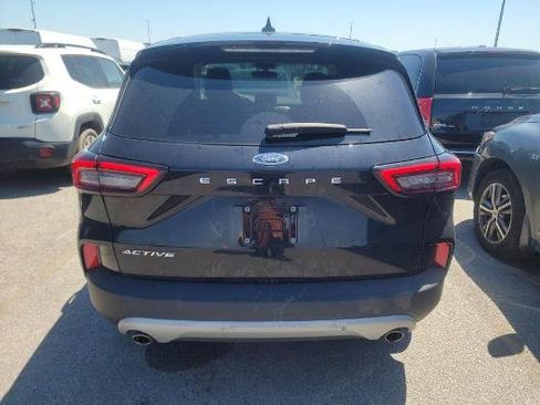 Used 2025 Ford Escape Active w/ Cold Weather Package FWD image 4
