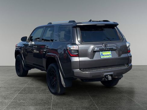 Used 2022 Toyota 4Runner SR5 Premium image 6