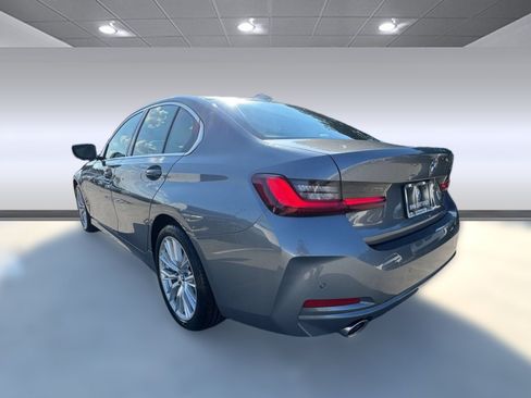 Certified 2023 BMW 330i Sedan w/ Convenience Package RWD image 3