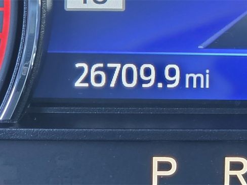 Used 2022 Ford Explorer XLT w/ Equipment Group 202A image 20