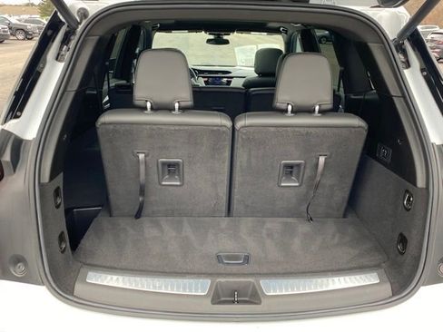 Certified 2024 Cadillac XT6 Luxury w/ LPO, Floor Liner Package FWD image 21