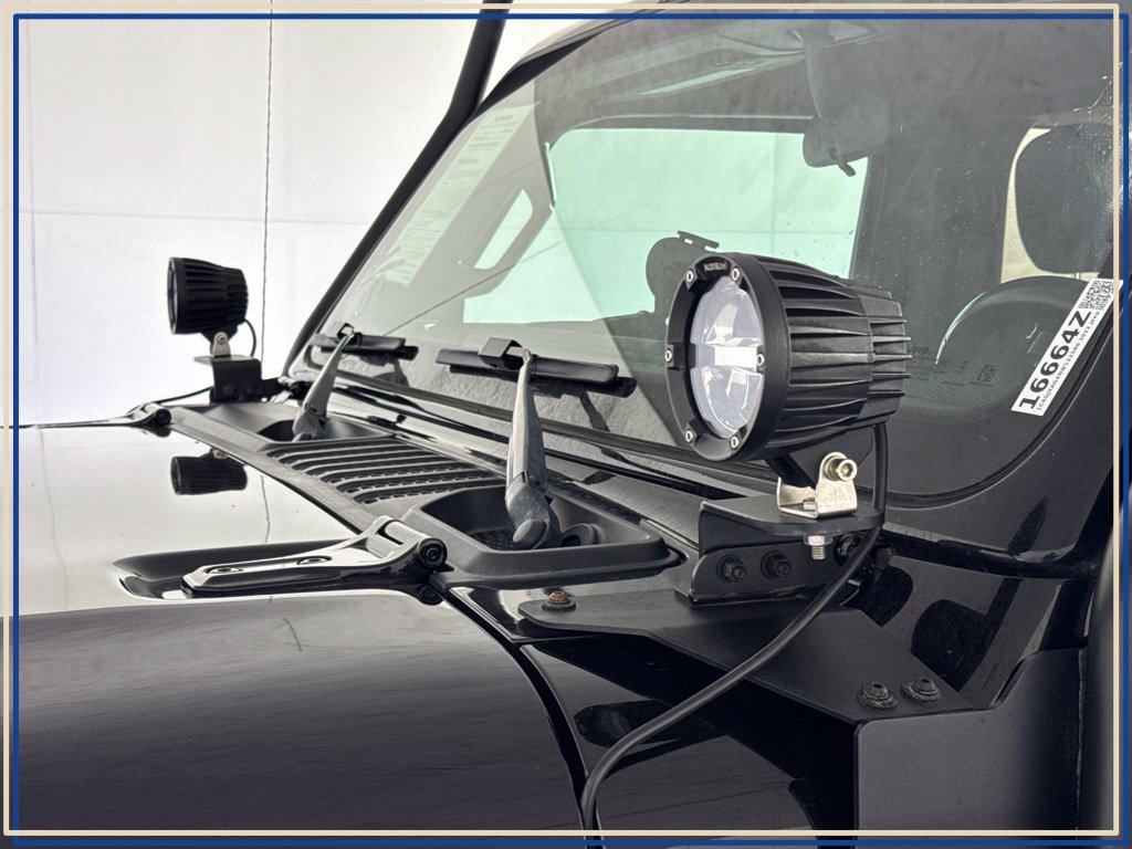 Used 2022 Jeep Wrangler Sport AWD/4WD image 14