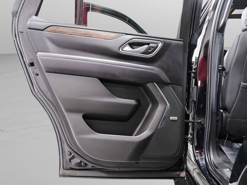 Used 2023 Chevrolet Tahoe Premier w/ Advanced Technology Package AWD/4WD image 26