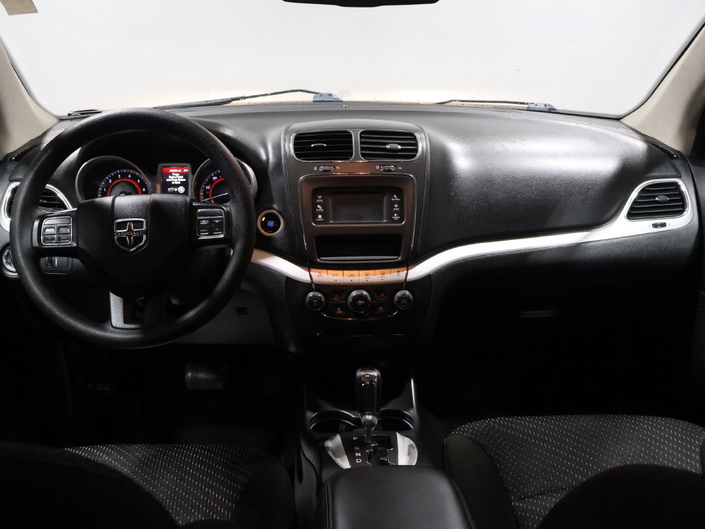 Used 2019 Dodge Journey SE FWD image 14