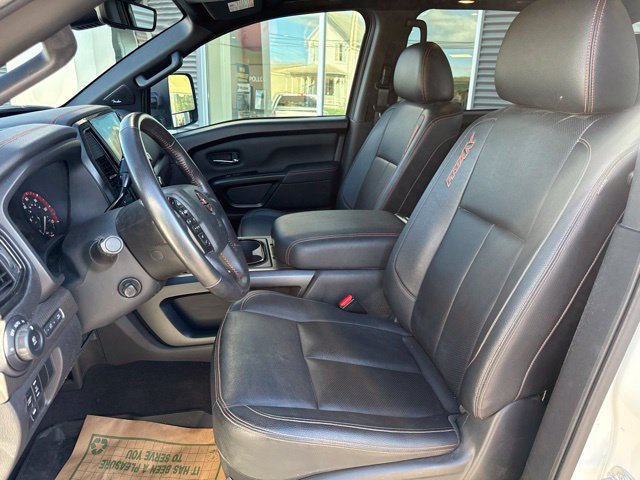 Used 2024 Nissan Titan PRO-4X w/ Pro-4x Convenience Package AWD/4WD image 16