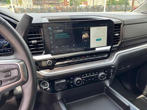Used 2025 Chevrolet Silverado 2500 LTZ w/ Trail Boss Package AWD/4WD image 17