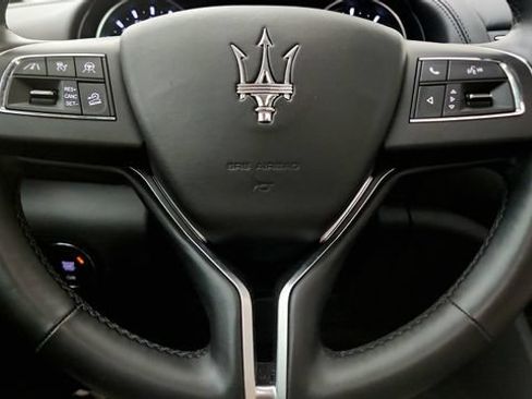 Used 2023 Maserati Levante GT AWD/4WD image 59