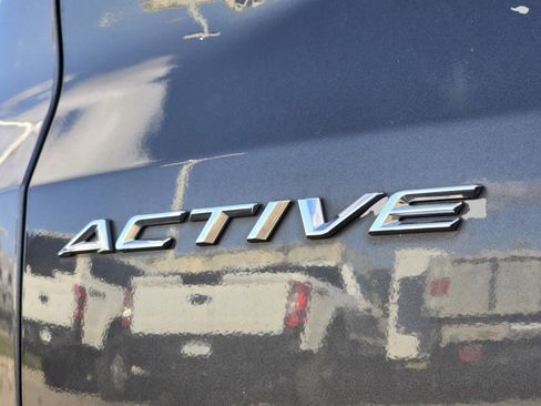 Used 2025 Ford Escape Active image 25