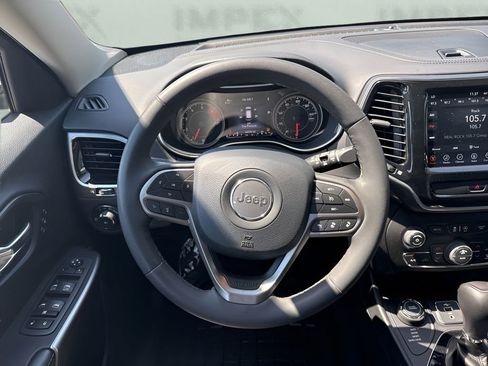 Used 2022 Jeep Cherokee Limited AWD/4WD image 15