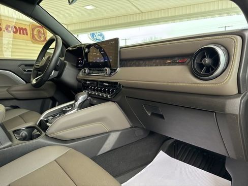 Used 2024 Chevrolet Colorado ZR2 w/ ZR2 Convenience Package III image 28