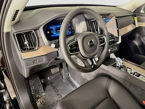 New 2026 Volvo XC90 B5 Plus w/ Protection Package AWD/4WD image 9