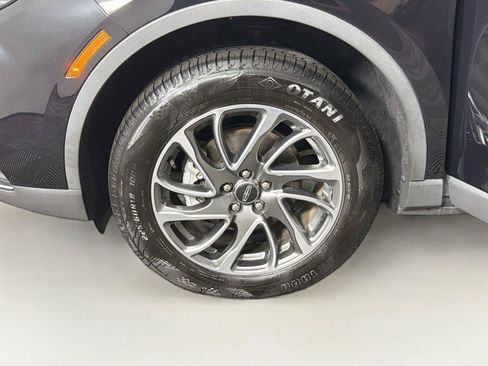 Used 2022 Lincoln Corsair AWD w/ Equipment Group 101A image 33