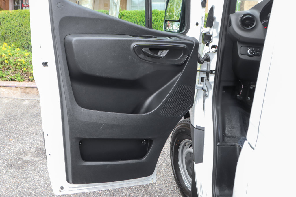 Used 2022 Mercedes-Benz Sprinter 2500 image 19