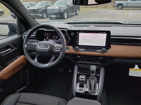 New 2026 GMC Canyon AT4 w/ Technology Plus Package image 9