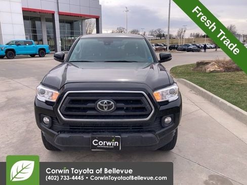 Used 2023 Toyota Tacoma SR5 w/ Technology Package image 9