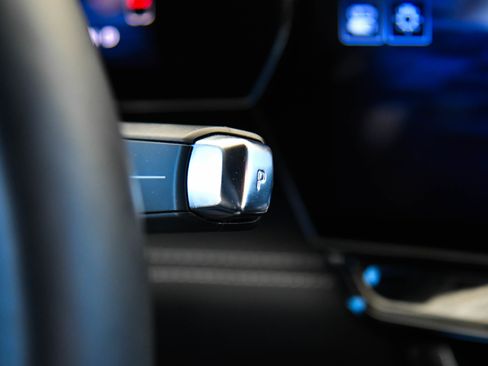 Used 2024 Chevrolet Blazer EV LT image 36