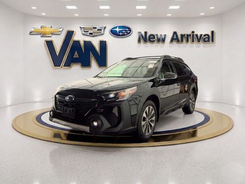 Used 2023 Subaru Outback Limited AWD/4WD image 1