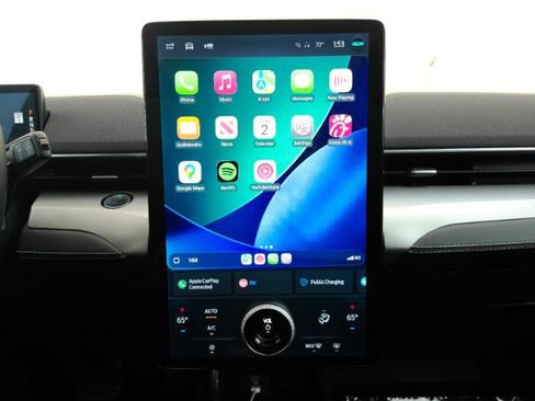 Used 2021 Ford Mustang Mach-E California Route 1 image 40