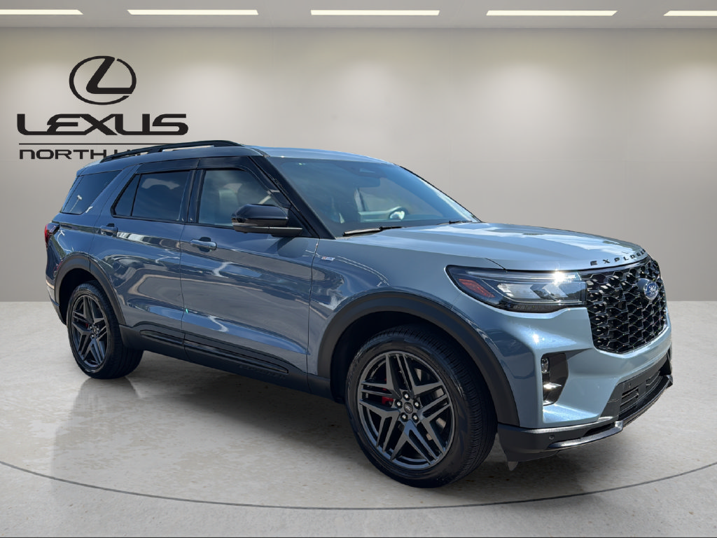 Used 2025 Ford Explorer ST-Line w/ Premium Package AWD/4WD image 4