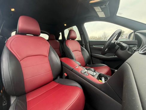 Used 2024 INFINITI QX50 Sport image 32