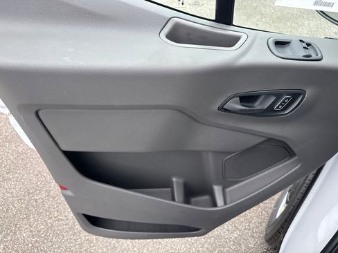 New 2026 Ford Transit 250 148 Medium Roof image 38