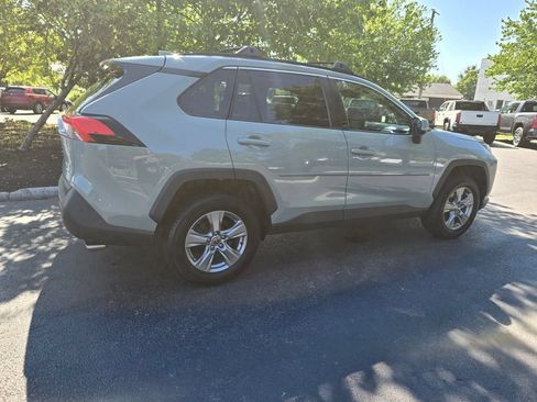 Used 2022 Toyota RAV4 XLE w/ Convenience Package AWD/4WD image 8