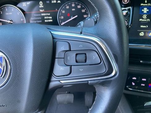 Used 2023 Buick Envision Essence AWD/4WD image 19