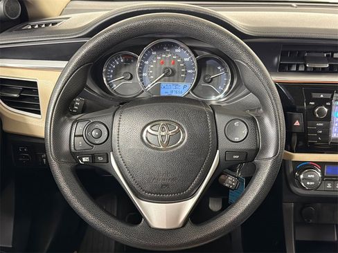 Used 2016 Toyota Corolla LE image 19