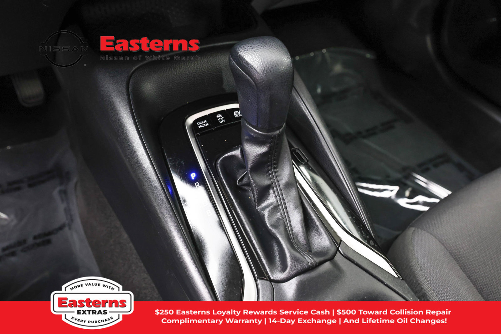 Used 2023 Toyota Corolla LE w/ Carpet Mat Package (TMS) FWD image 15