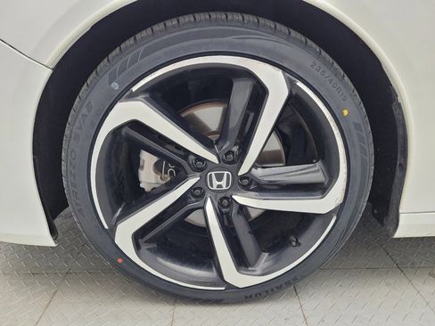Used 2019 Honda Accord Sport image 31