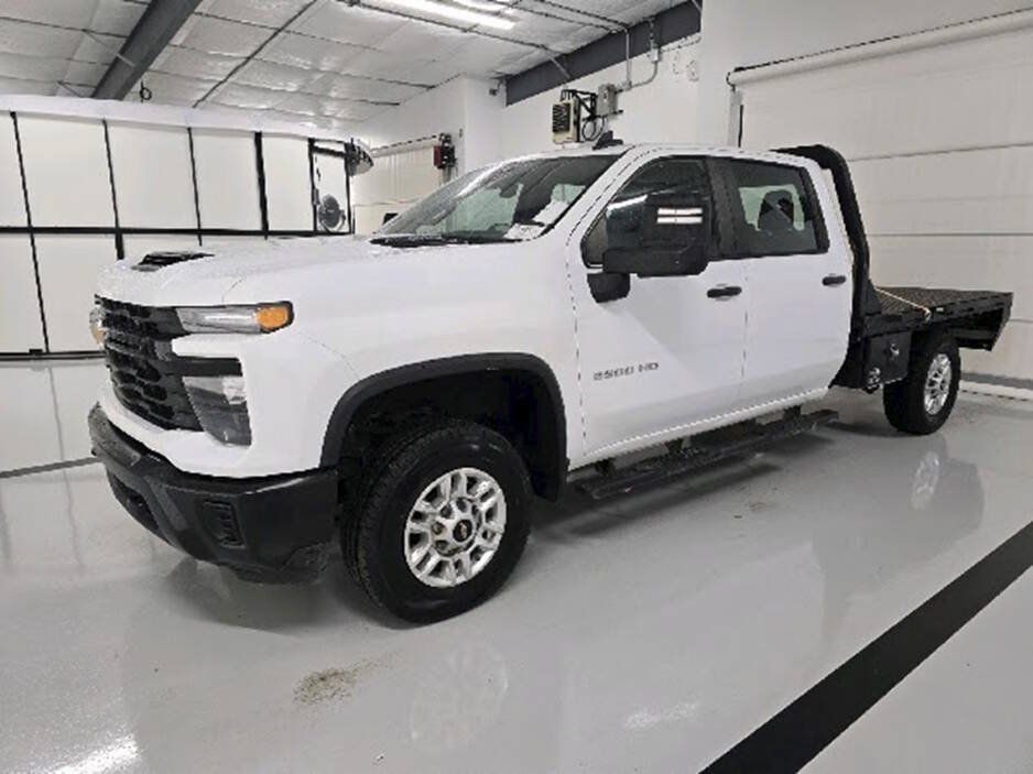 Used 2024 Chevrolet Silverado 2500 W/T w/ WT Fleet Convenience Package AWD/4WD image 3