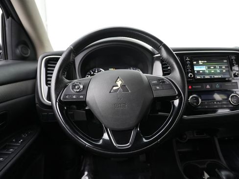 Used 2016 Mitsubishi Outlander SE AWD/4WD image 40