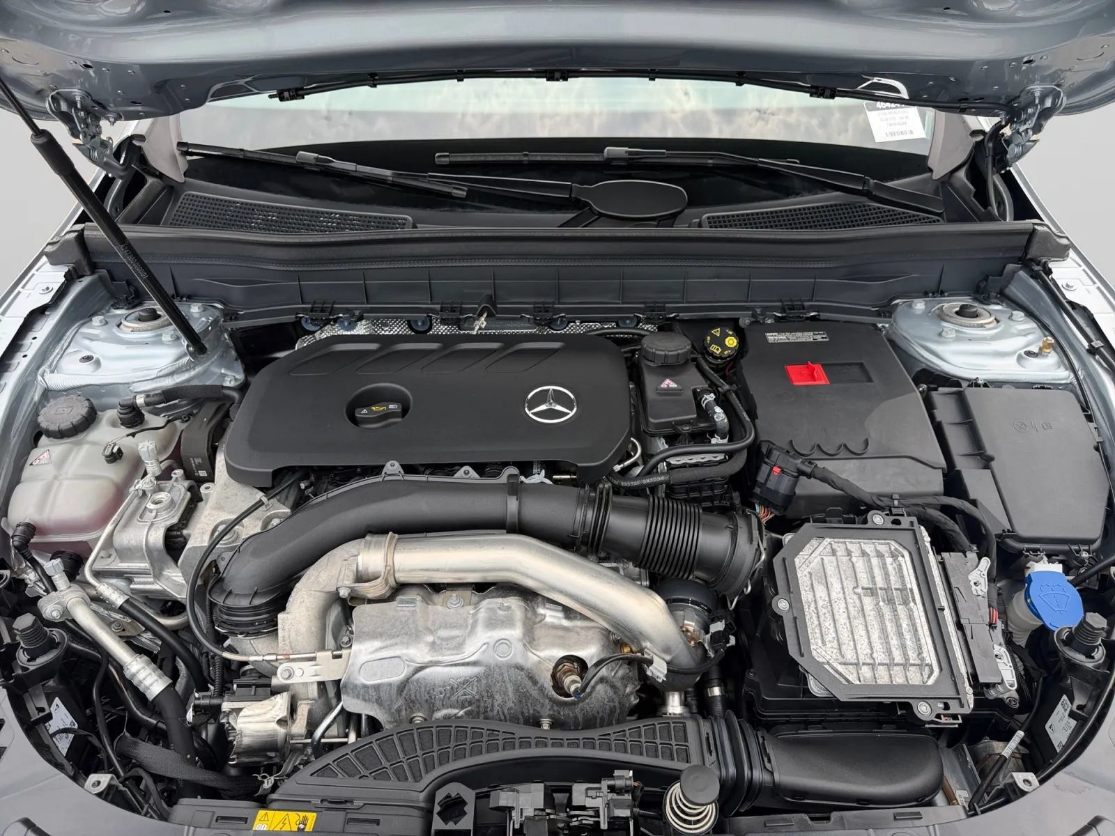 Used 2026 Mercedes-Benz GLB 250 image 36