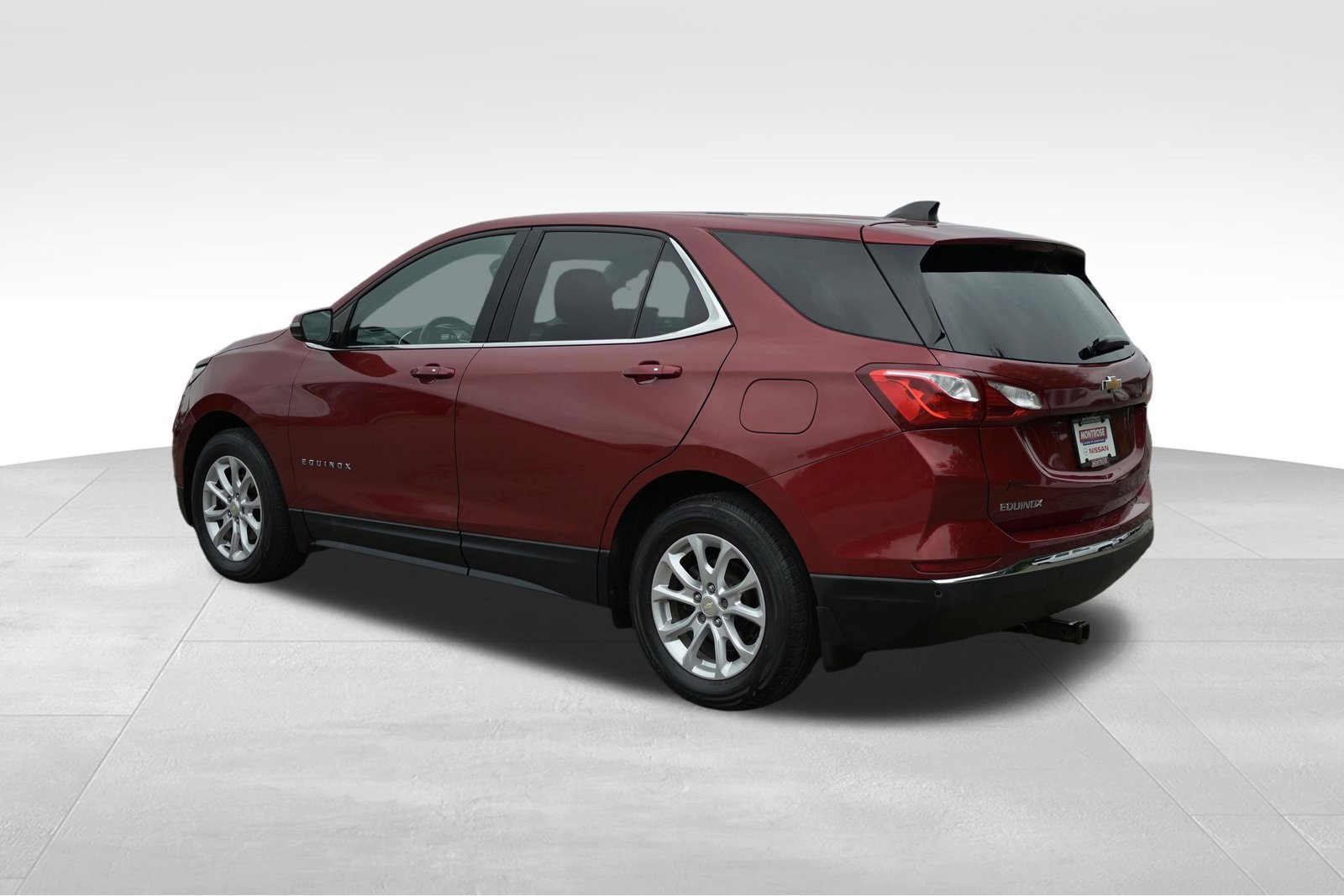 Used 2019 Chevrolet Equinox LT w/ Driver Convenience Package FWD image 2