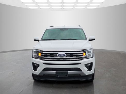 Used 2021 Ford Expedition XLT image 2