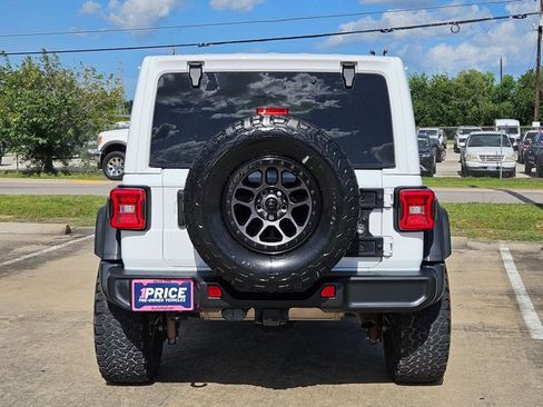 Used 2022 Jeep Wrangler Unlimited Sport AWD/4WD image 6