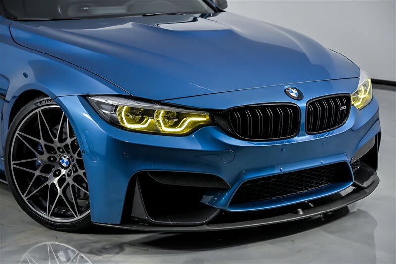Used 2018 BMW M3 RWD image 2