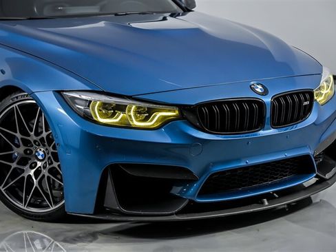 Used 2018 BMW M3 RWD image 2