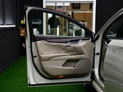 Used 2013 Cadillac XTS Premium w/ Driver Assist Package image 15