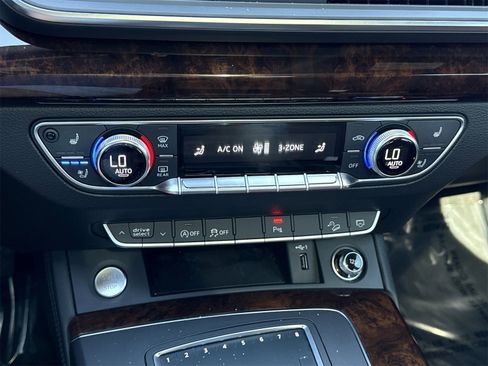 Used 2018 Audi Q5 Prestige image 24