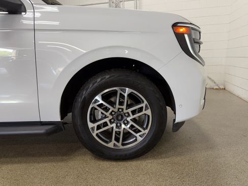 Certified 2025 Ford Expedition Max Active AWD/4WD image 36