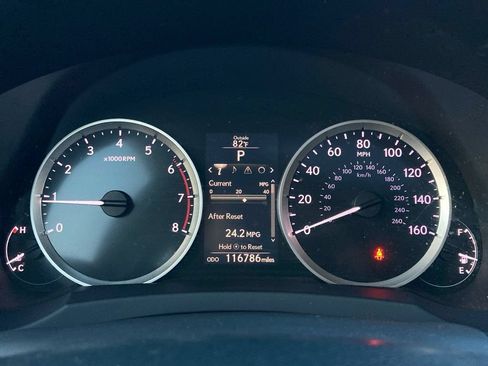 Used 2016 Lexus IS 200t RWD image 13