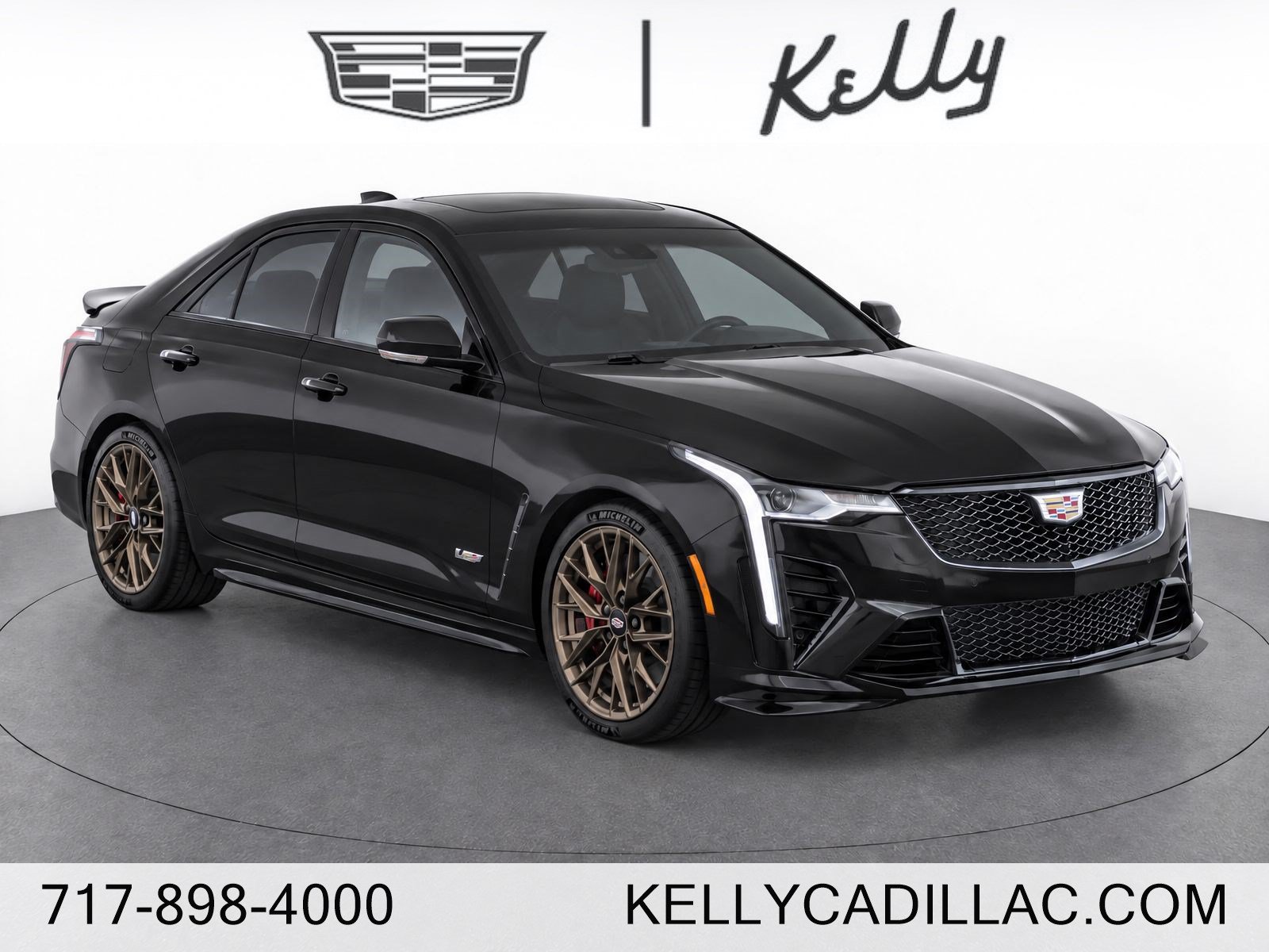 Used 2022 Cadillac CT4 V Blackwing RWD image 1