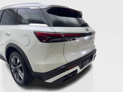 Used 2024 INFINITI QX60 Luxe image 19