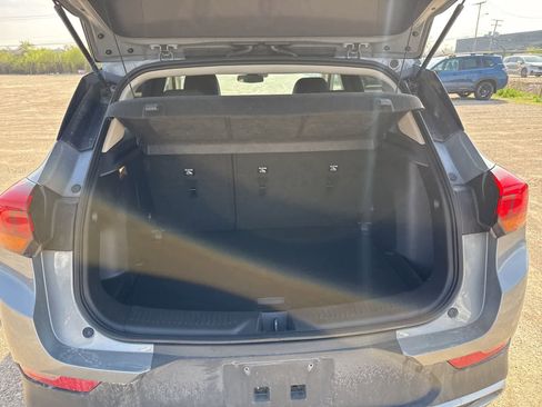 Used 2023 Buick Encore GX Preferred w/ Cold Weather Comfort Package AWD/4WD image 14