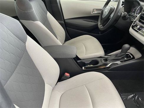 Certified 2020 Toyota Corolla LE w/ LE Premium Package FWD image 30