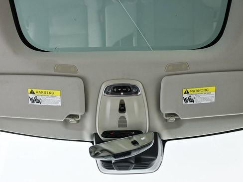 Used 2019 Volvo XC90 T5 Momentum image 18