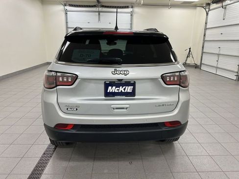 Used 2025 Jeep Compass Limited AWD/4WD image 5