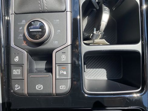 Certified 2026 Kia Sorento SX Prestige AWD/4WD image 26